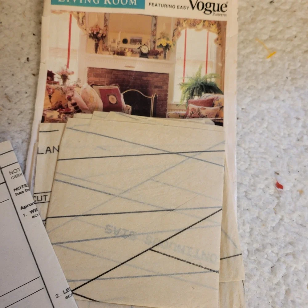 Vogue 931 Sewing Pattern Family Circle Living Room Valance Slipcover OS Fair